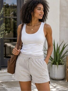 ASOS DESIGN Cream Corduroy Pull-On Shorts | Women’s Large | Casual Shorts